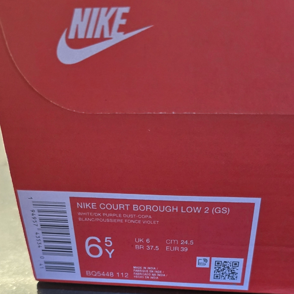 NIB Nike White and Blue Sneakers - Picture 8 of 8